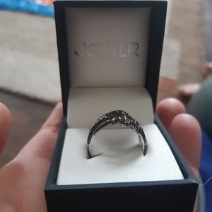 Jewlr claw ring